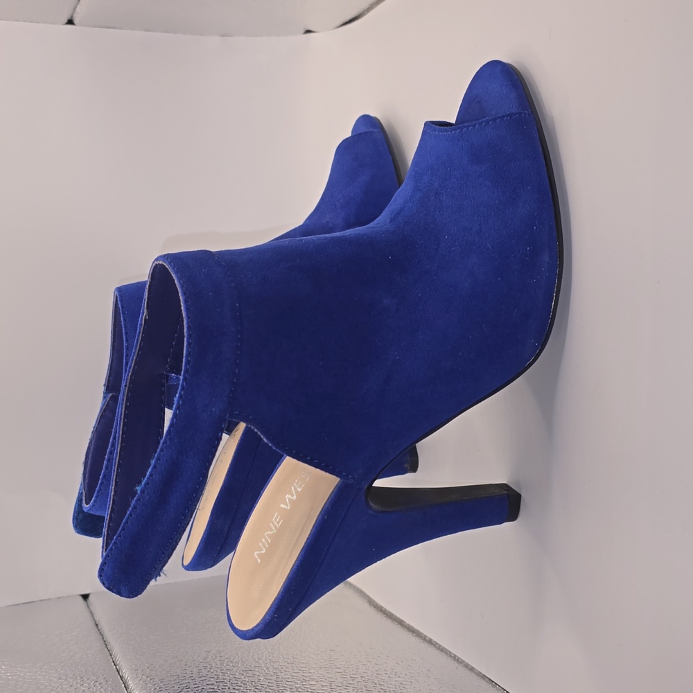 Nine West Cobalt Blue Peep Toe Booties Sz